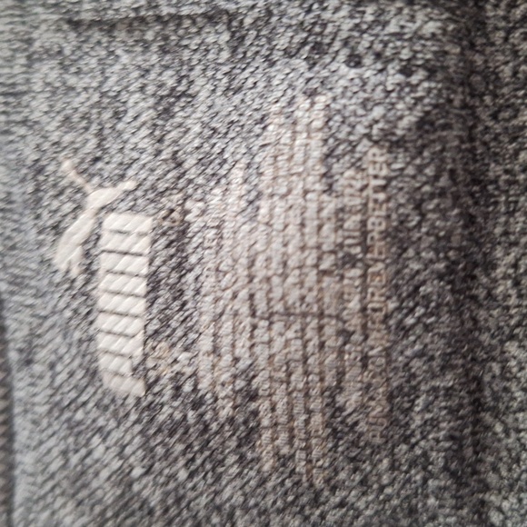 Puma Women's Gray Sports Bra EUC - Picture 3 of 3